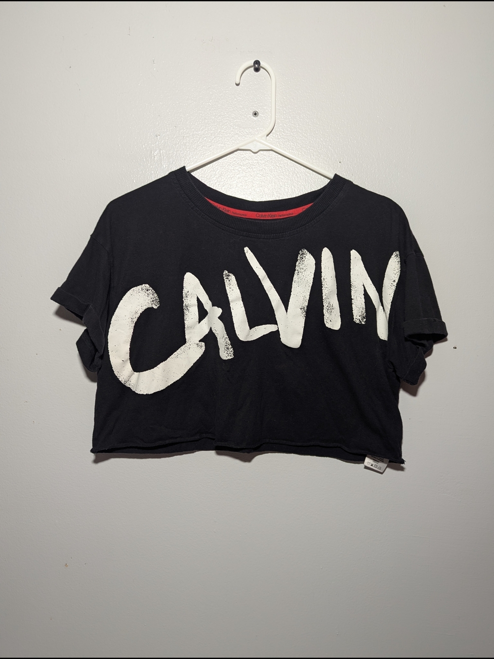 Calvin Klein Black Cropped Graphic Tee 'CALVIN' Front Logo Modern Y2k Streetwear
